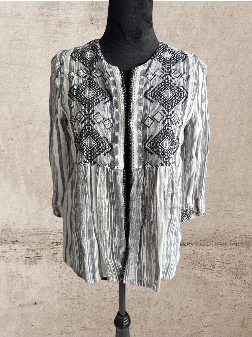 Lucky Brand embroidered Black and White light jacket